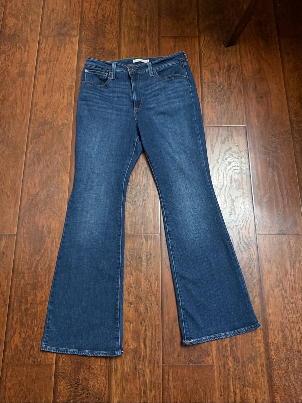 Levi's 726 High Rise Flare Jeans Dark Wash 32